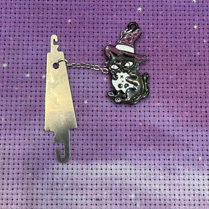 Witchy Magnetic Needle Minders with Threader