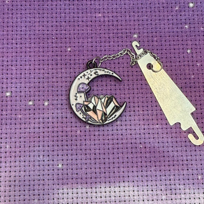 Witchy Magnetic Needle Minders with Threader
