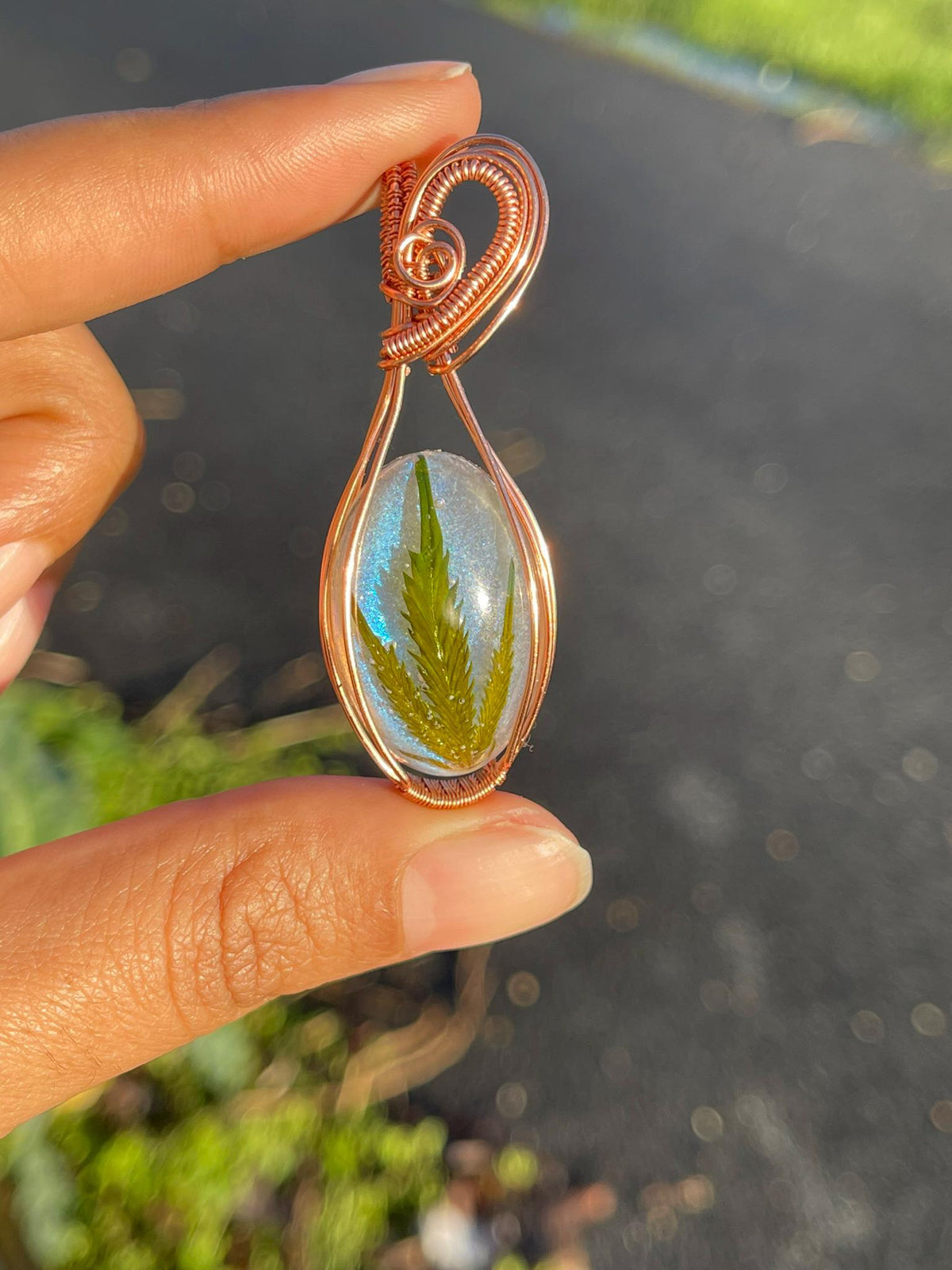 cannabis marijuana leaf 420 resin wire wrap necklaces