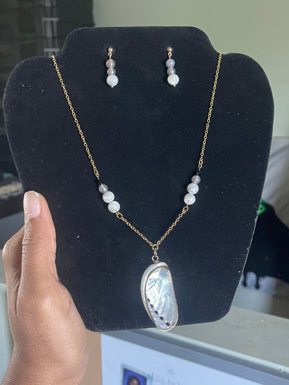 Shell Necklace & Earring Sets